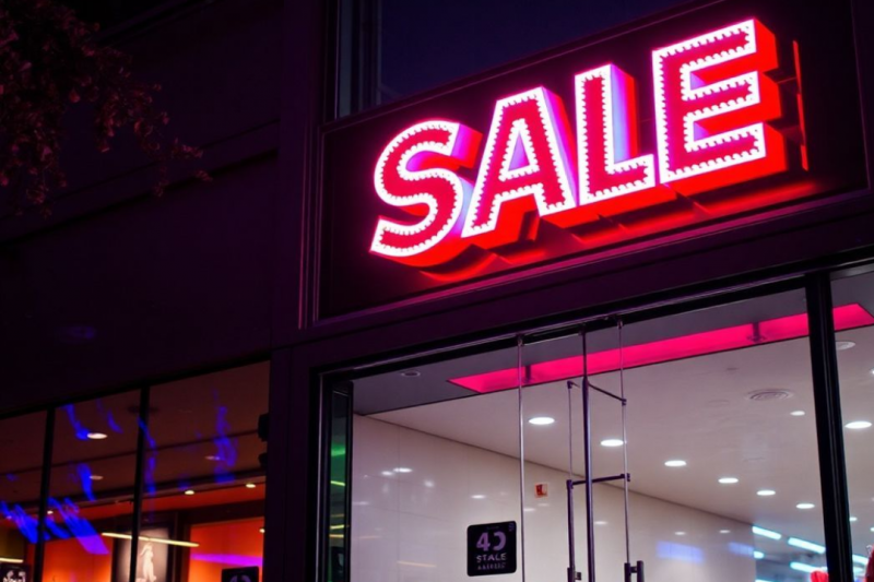 Letreiro de LED para Loja: Dicas para Atrair Clientes